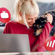 девушка с собакой